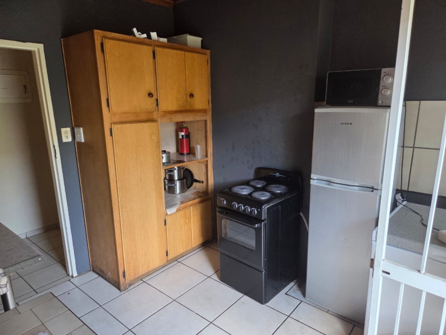 8 Bedroom Property for Sale in Brandwag Free State